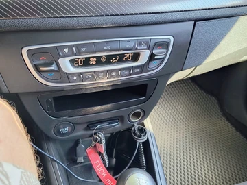 Авто Renault Megane 2013 № 8018508