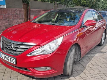 Авто Hyundai Sonata 2012 № 8018600