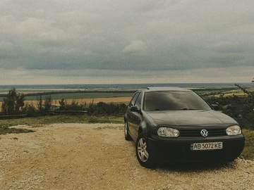 Авто Volkswagen Golf 2001 № 8018686