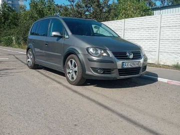 Авто Volkswagen Touran 2007 № 8019028