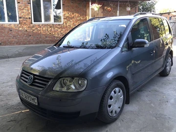 Авто Volkswagen Touran 2004 № 8019036