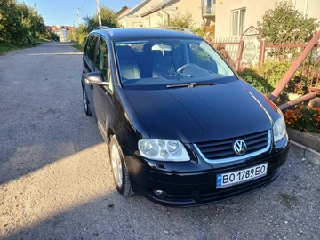 Авто Volkswagen Touran 2005 № 8019382