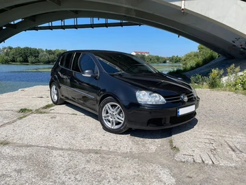 Авто Volkswagen Golf 2005 № 8019442