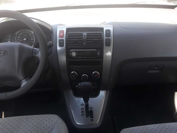 Авто Hyundai Tucson 2004 № 8019450
