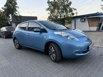 Авто Nissan Leaf 2013 № 8019847