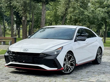 Авто Hyundai Elantra 2023 № 8019909