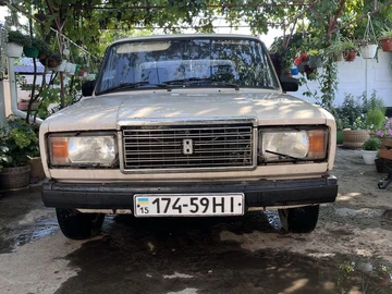 Авто ВАЗ 2107 1996 № 8019932