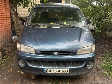Авто Hyundai H200 1999 № 8019946