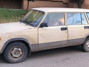 Авто ВАЗ 2104 1988 № 8019979