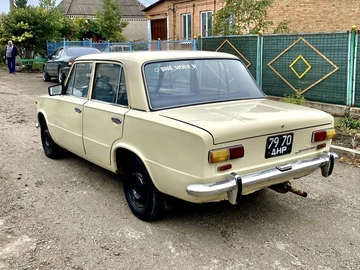 Авто ВАЗ 2101 1972 № 8019986