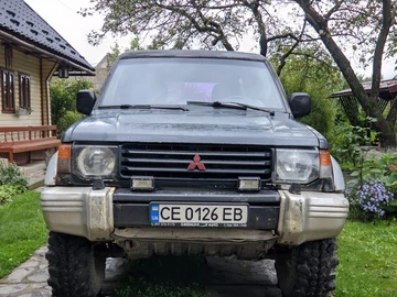 Авто Mitsubishi Pajero 1993 № 8020330