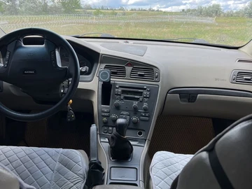 Авто Volvo V70 2002 № 8020492