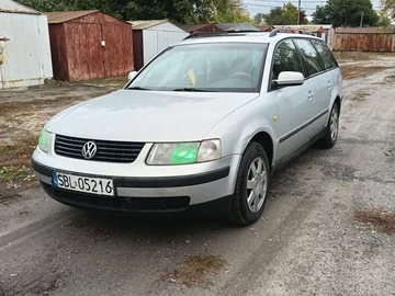 Авто Volkswagen Passat Variant 2000 № 8020497