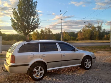 Авто Skoda Octavia 2001 № 8020502