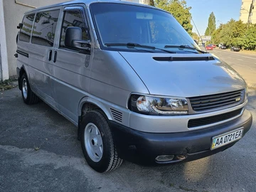 Авто Volkswagen Multivan 2000 № 8020537