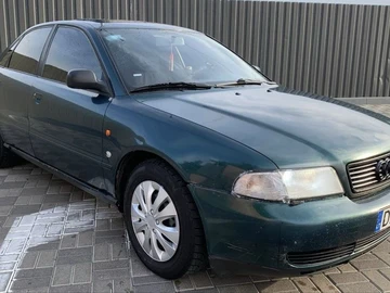 Авто Audi A4 1998 № 8021008