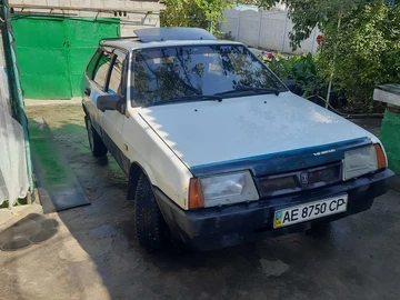 Авто ВАЗ 21093 1993 № 8021011