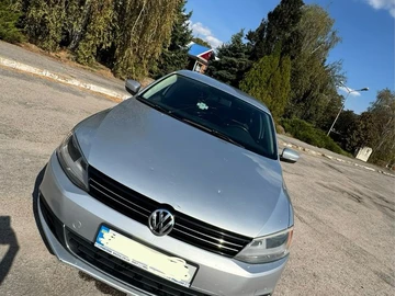 Авто Volkswagen Jetta 2012 № 8021087