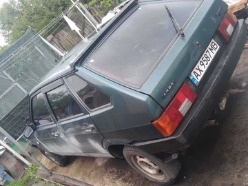 Авто ВАЗ 2109 2005 № 8021457