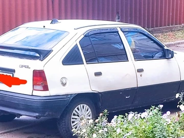 Авто Opel Admiral 1987 № 8021501