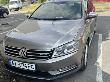 Авто Volkswagen Passat Variant 2012 № 8021596