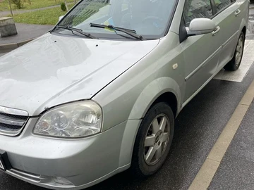 Авто Chevrolet Lacetti 2004 № 8021754