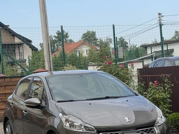Авто Peugeot 208 2012 № 8021803