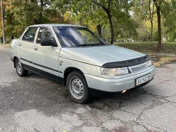 Авто ВАЗ 21102 2001 № 8021831