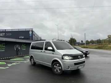 Авто Volkswagen Transporter 2011 № 8022100