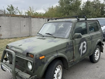 Авто ВАЗ 21214 2004 № 8022101