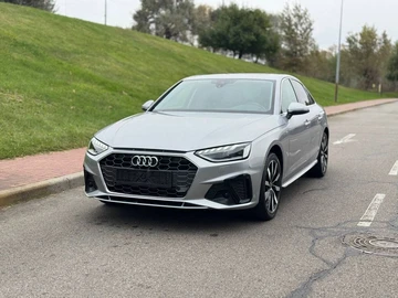 Авто Audi A4 2021 № 8022223