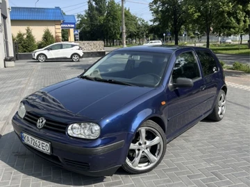 Авто Volkswagen Golf 2000 № 8022400