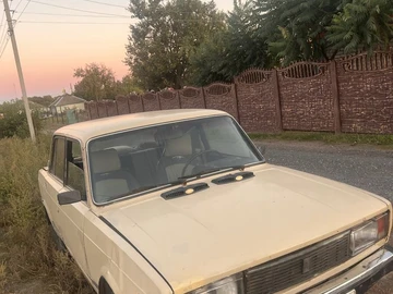 Авто ВАЗ 2105 1980 № 8022533