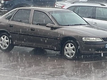 Авто Opel Vectra 1998 № 8022553