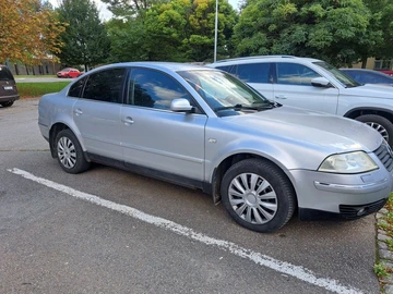 Авто Volkswagen Passat Sedan 2001 № 8022588