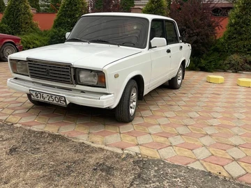 Авто ВАЗ 2107 1990 № 8022591