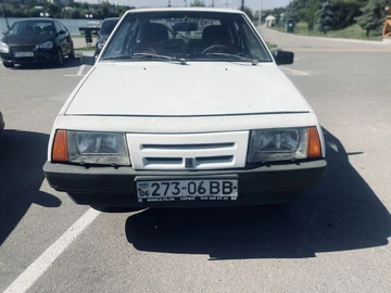 Авто ВАЗ 2109 1993 № 8022725