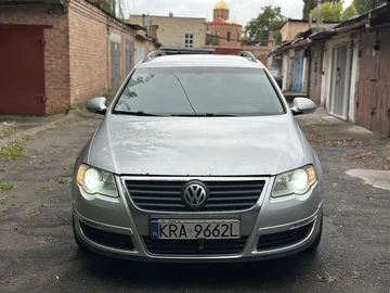Авто Volkswagen Passat Variant 2007 № 8023058