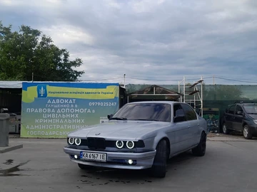 Авто BMW 7 Серия 1990 № 8023064