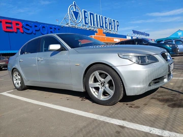 Авто BMW 5 Серия 2004 № 8023088