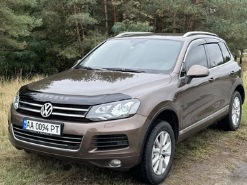 Авто Volkswagen Touareg 2014 № 8023103