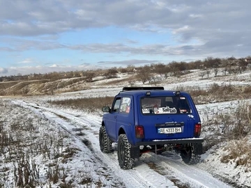 Авто ВАЗ 21214 2006 № 8023116