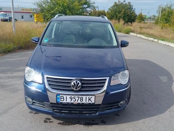 Авто Volkswagen Touran 2009 № 8023348