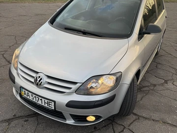 Авто Volkswagen Golf Plus 2008 № 8023433