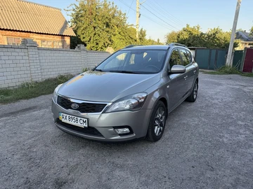 Авто KIA Cee X27 D 2011 № 8023737