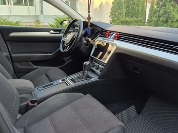 Авто Volkswagen Passat Variant 2019 № 8023774