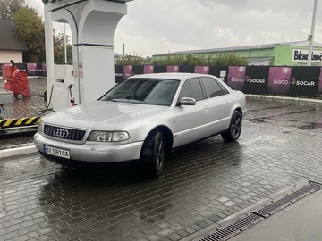 Авто Audi A8 1995 № 8023775