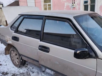 Авто ВАЗ 21099 1998 № 8023873
