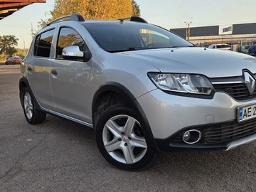 Авто Renault Sandero 2013 № 8023904
