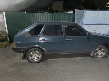 Авто ВАЗ 2109 1989 № 8024054
